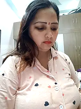 Snapshot of Dianaa9 chatting on February 27, 1:48 am Dianaa9 online show from February 27, 1:48 am