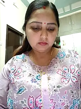 Snapshot of Dianaa9 chatting on February 27, 5:04 pm Dianaa9 online show from February 27, 5:04 pm