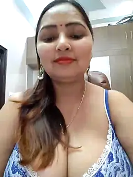 Snapshot of Dianaa9 chatting on March 7, 5:28 pm Dianaa9 online show from March 7, 5:28 pm