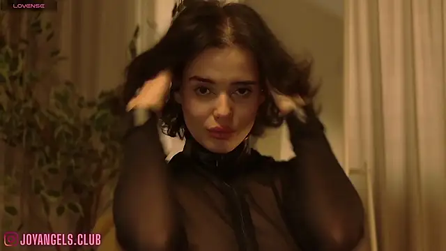 SophieCharm online show from March 28, 8:47 am