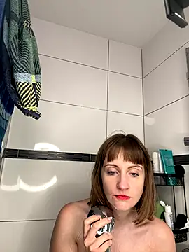 Snapshot of victoirenextdoor chatting on December 9, 2:17 pm victoirenextdoor online show from December 9, 2:17 pm