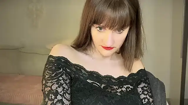 Snapshot of victoirenextdoor chatting on January 2, 5:50 pm victoirenextdoor online show from January 2, 5:50 pm