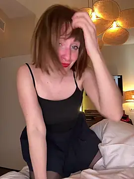 Snapshot of victoirenextdoor chatting on March 13, 1:07 pm victoirenextdoor online show from March 13, 1:07 pm