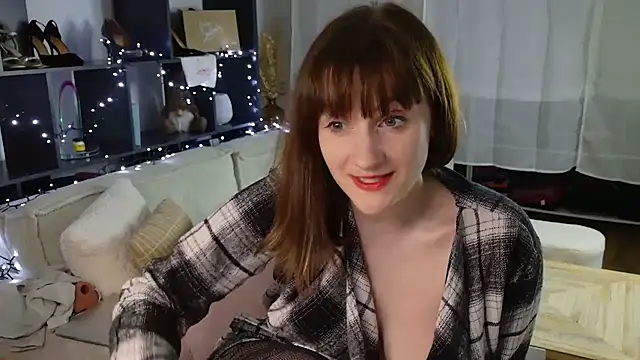 Snapshot of victoirenextdoor chatting on February 1, 2:59 pm victoirenextdoor online show from February 1, 2:59 pm