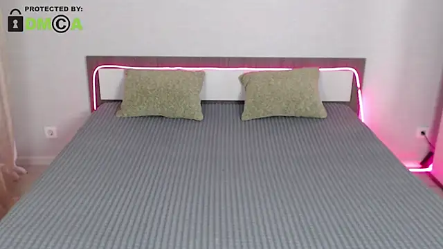 RonnieMilles online show from March 21, 10:50 am