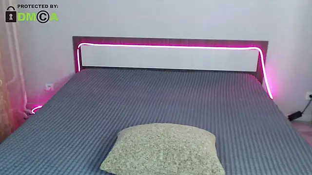 RonnieMilles online show from September 18, 7:27 pm