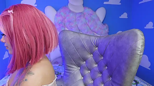 miss keisi online show from December 19, 6:04 pm