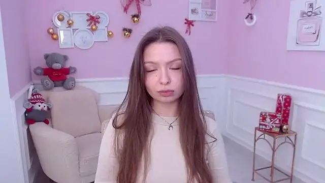 LucySkilar online show from December 29, 5:42 am