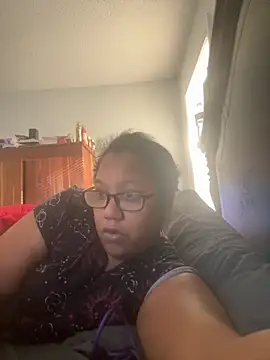 ebonyred online show from November 30, 3:05 pm