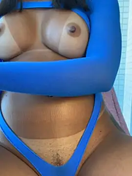 Francielediass online show from August 4, 5:59 pm