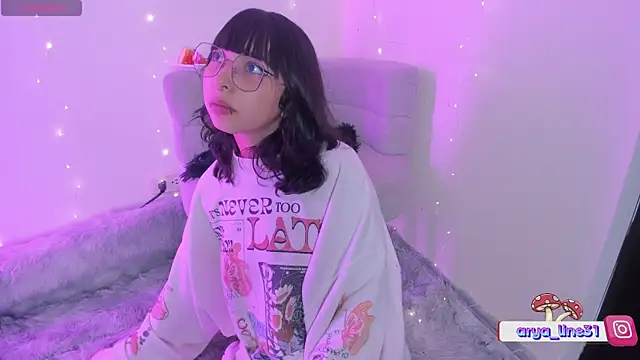 arysUwU online show from April 17, 2:14 am