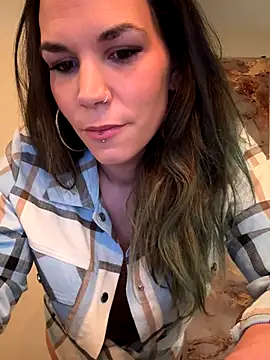 Lady Knaller online show from January 8, 8:00 pm