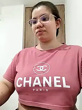 Danzel1105 online show from January 24, 11:48 am