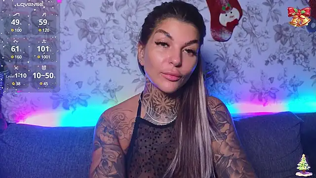 Snapshot of tattooedBabyy chatting on December 14, 12:44 pm tattooedBabyy online show from December 14, 12:44 pm