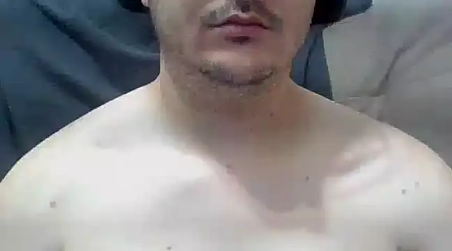 Snapshot of ShiitakeBR chatting on March 6, 8:48 pm ShiitakeBR online show from March 6, 8:48 pm