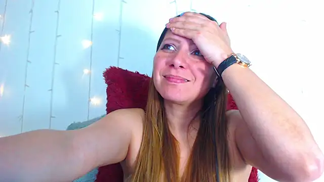 camila delarosa online show from December 28, 7:22 pm