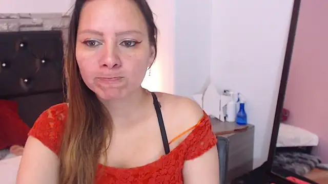 camila delarosa online show from February 28, 1:03 pm