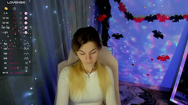 Sweet me  online show from October 25, 5:59 am