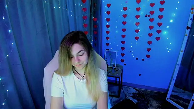 Sweet me  online show from March 28, 7:08 am