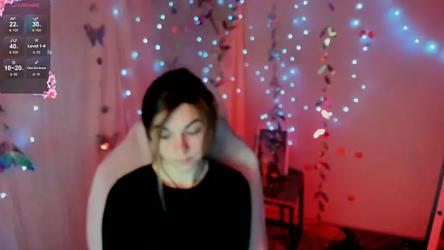 Snapshot of Sweet_me_ chatting on April 23, 6:25 am Sweet me online show from April 23, 6:25 am