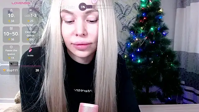 Snapshot of Marmalade_Fox chatting on January 20, 8:09 am Marmalade Fox online show from January 20, 8:09 am