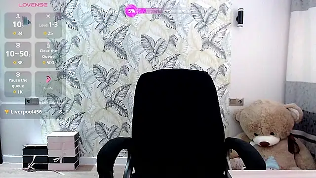 Snapshot of Marmalade_Fox chatting on February 1, 4:35 am Marmalade Fox online show from February 1, 4:35 am