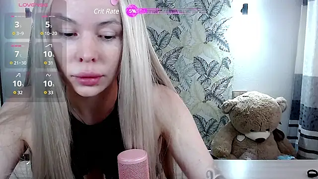 Snapshot of Marmalade_Fox chatting on February 11, 5:47 am Marmalade Fox online show from February 11, 5:47 am