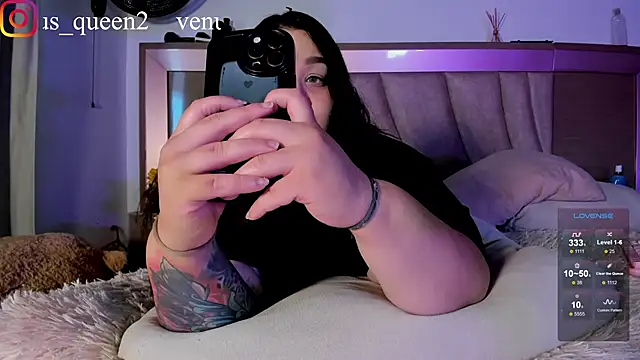 Snapshot of Venus_queenn chatting on September 23, 4:54 pm Venus queenn online show from September 23, 4:54 pm