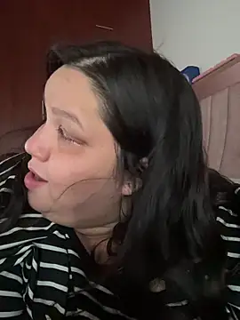 Snapshot of Venus_queenn chatting on February 23, 5:21 pm Venus queenn online show from February 23, 5:21 pm