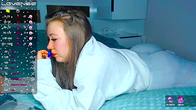 kitti kaattt online show from February 8, 7:26 am