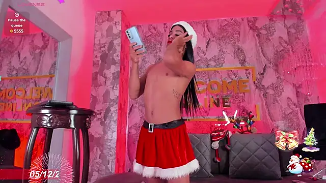 DeniseVillareal online show from December 5, 9:50 pm