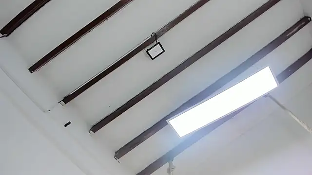 Oriana Guzman online show from February 20, 7:08 pm