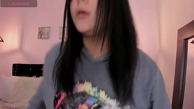 Oriana Guzman online show from October 10, 11:26 pm