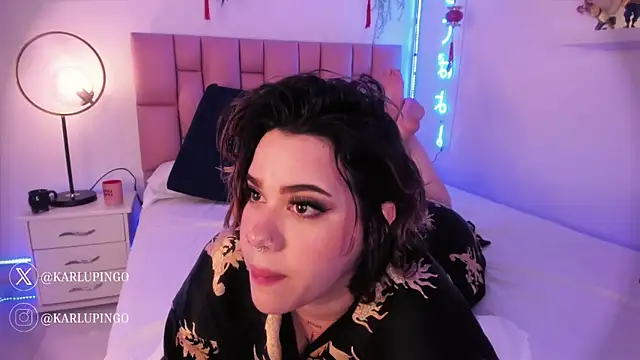 albaismynameX online show from February 17, 3:09 pm