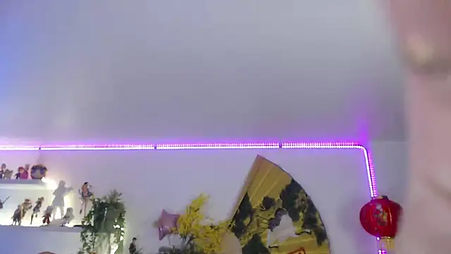 albaismynameX online show from March 3, 12:05 pm