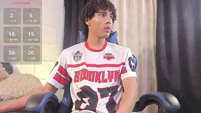 kleo helenos online show from November 5, 3:39 am