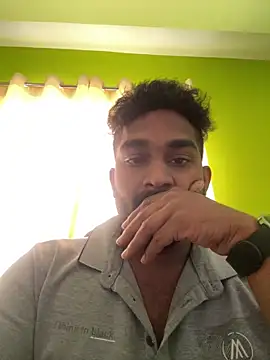 Handsomehunk 4U online show from December 5, 6:43 am