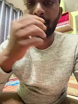 Handsomehunk 4U online show from February 3, 12:25 pm