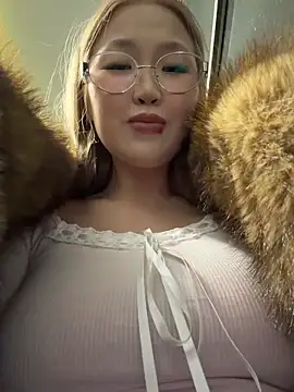 Aiko Yumi online show from February 20, 5:02 pm