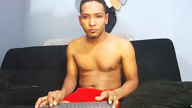 Grandeygruesa1 online show from October 26, 8:37 pm