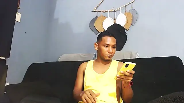 Grandeygruesa1 online show from February 5, 3:44 am