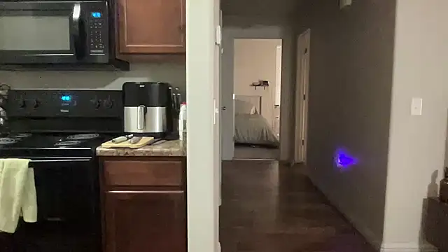 NatalieKneals online show from January 4, 7:13 am