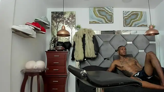 Snapshot of KING_FIT chatting on February 4, 6:38 pm KING FIT online show from February 4, 6:38 pm