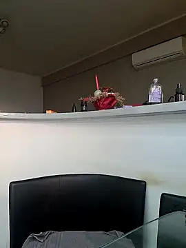 Milf Abigail online show from March 7, 5:29 am