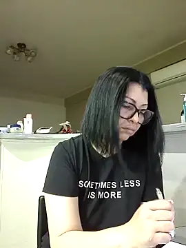 Milf Abigail online show from March 24, 3:11 am