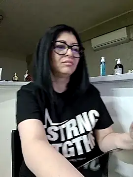 Milf Abigail online show from April 12, 1:21 am