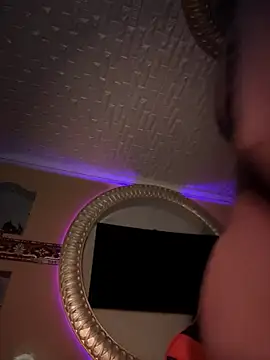 Snapshot of ORLA86 chatting on November 14, 10:51 pm ORLA86 online show from November 14, 10:51 pm