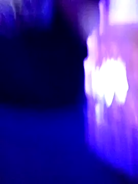 Snapshot of AlanDickson chatting on April 3, 4:21 am AlanDickson online show from April 3, 4:21 am