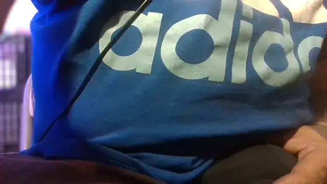 Snapshot of AlanDickson chatting on April 6, 10:16 am AlanDickson online show from April 6, 10:16 am