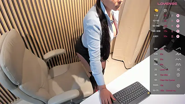 lulu 072 online show from February 23, 11:14 pm